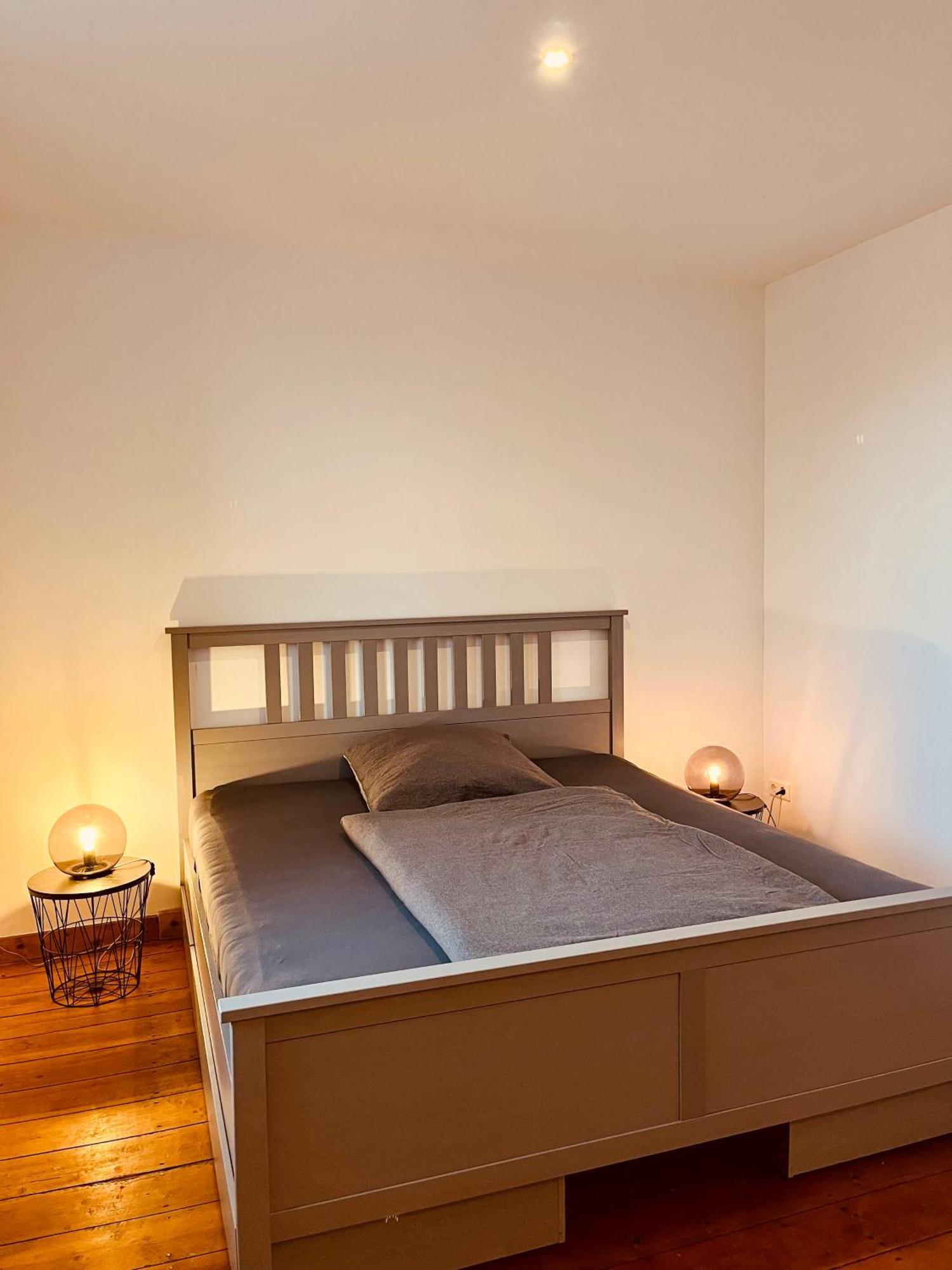 B E D & A G E D E S I G N -Extra Large- Wunderschoene Komplette Wohnung Mit Viel Platz & 4 Schlafzimmer B E D & A G E D E S I G N -Small- Wunderschoenes Zimmer Mit Bad Rechnungserstellung Fuer Geschaeftsreisende & Firmen Hünxe Dış mekan fotoğraf